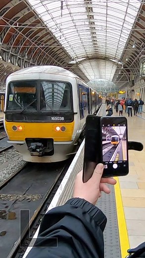 The London 'ghost train' makes its final journey before the service is put to rest. 🚈 | BBC London