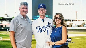 167K views · 1.5K reactions | AMERICA STRONG: After years of endless practices and games, one son left his parents speechless with a Christmas card, giving a gift to the people who helped make his dream a reality. Tom Llamas reports. https://abcn.ws/2SjOCPq | ABC World News Tonight with David Muir | Facebook