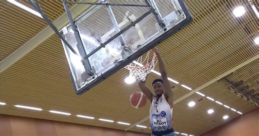 Basketball - SBL: Union Neuchâtel - Lions de Genève 78-76 (45-40). Les Neuchâtelois égalisent à 2 partout en quarts de finale des playoffs | RTS