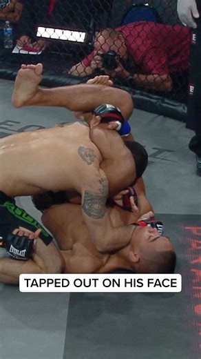 Strangled Him Till He Tapped Out On His Face. Ronnie Mann Won't Let Go 😮‍💨🐍 #MMA #Fighter #JiuJitsu #CombatSports #fblifestyle | PFL MMA Live