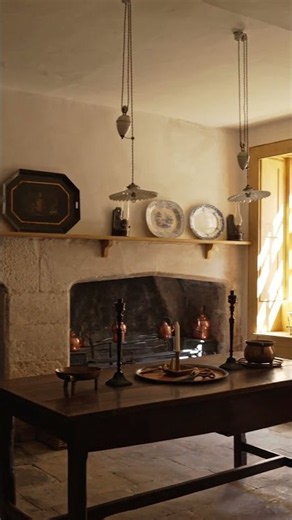Tour this Grade I-listed Georgian townhouse, one of Bath's few still close to its original condition