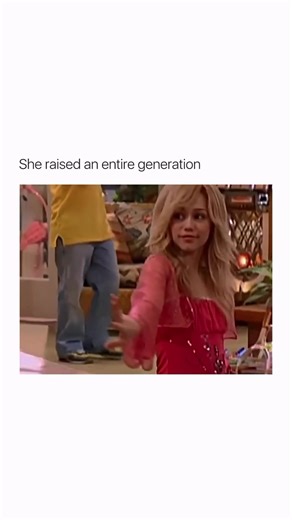 she made my childhood 🥹 Miley Cyrus didn't just play Hannah Montana, she raised an entire generation. From the music to the episodes to the double life fantasy, the show became a core childhood memory for so many people growing up. Hannah Montana wasn't just entertainment, it was comfort, escape, and pop culture all at once. #mileycyrus #hannahmontana #disney #fyp