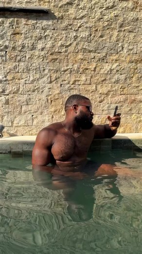 Guessing Social Media Platforms