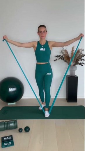 Exercises for strengthening the middle shoulder