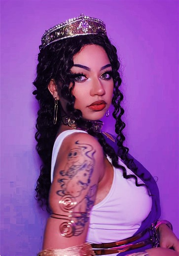 Athena: The New Penelope in Epic The Musical Cosplay