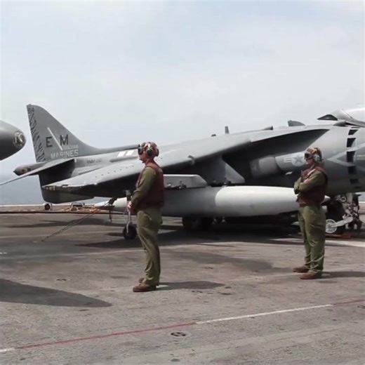 AV-8B Harrier II #military #shorts #aviation