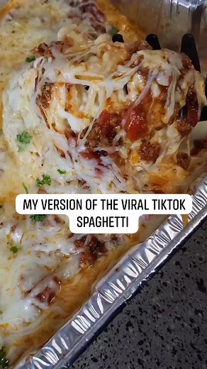 Full written Recipe here... This is my version of the viral tiktok spaghetti 😋 Ingredients for meat sauce: Ground beef, bell pepper, onion, fire roasted dice tomatoes, crushed tomatoes, water, Italian spaghetti blend... I do not measure. Ingredients for alfredo sauce: Extra creamy salted butter, heavy cream, shaved parmesan cheese, garlic powder, salt, pepper. I do not measure. Instructions: Cook ground beef with onions and bell peppers, drain grease, add diced tomatoes, water, crushed tomatoes