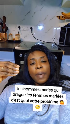Coup de gueule d'une femme mariée qui ne cesse de recevoir des avances de certains hommes mariés sur ses réseaux sociaux | Lemotomo Alexandra-officielle