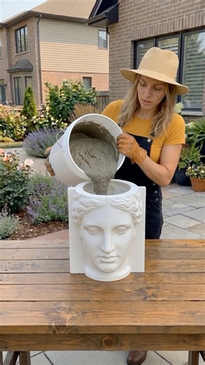 Stop buying expensive planters—make this instead! 🏛️