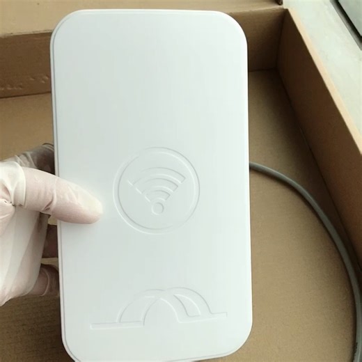 Outdoor Waterproof IP67 BLE Gateway Beacon Bridge with WiFi PoE IBeacon/Eddystone External Antenna for Tracking & Networking
