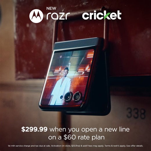 Find your best angles from anywhere with the new motorola razr, now $299.99 with new line at Cricket. | Motorola | Facebook