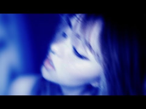 Ella Boh - a little bit (Lyrics)