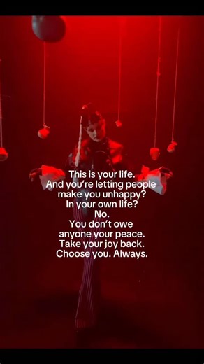 I am SKYND and I am here for you when life gets dark. Mary Bell is out now, stream & listen 🔗 | SKYND