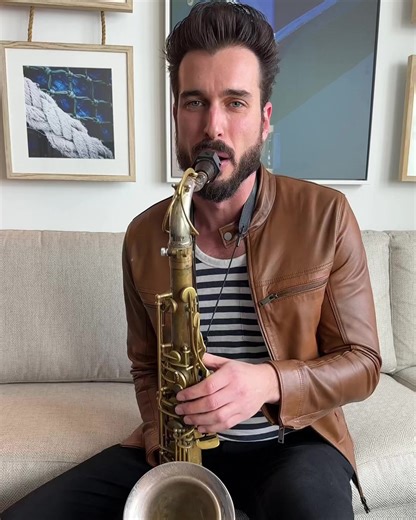 For anyone resolving to shed better this year, here’s my system: Practice 3 things for 20 minutes straight (each) every day. Today I worked on: 1. You Stepped out of a Dream through the keys using only scale tones for each chord (here’s Db) 2. Pentatonic Triplet shape (worked on increasing speed and articulation) 3. Bird solo through the keys (here’s Ornithology in Gb) Remember to always make time to practice stuff that you struggle with! I’ve been working on stuff like this for years so I can g