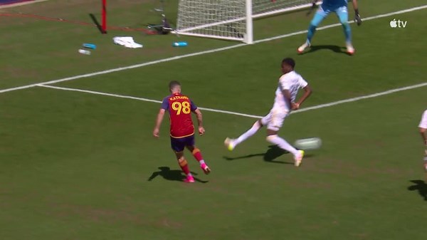 Goal: D. Luna vs. LA, 21'