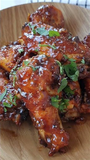 How to make the perfect sticky bourbon wings #easyrecipes #chickenwings