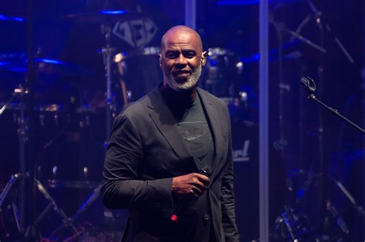 Why did Brian McKnight sue his ex-wife? R&B singer says he was “never in love” with Julie McKnight