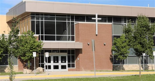 Some students, staff at Ancaster school sickened by ‘stomach flu,’ Hamilton public health says