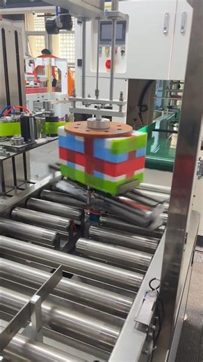 Box scrolling #machine #fully #lifeisbutadream #factory #high #industrialmachine