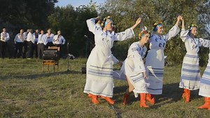 This is how Ukraine annually celebrates Ivana Kupala Day on July 7th to celebrate the summer solstice ! | Euromaidan Press