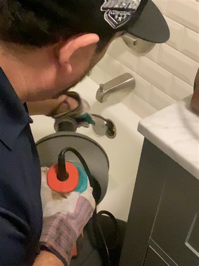 Clogged Drain Solutions for Bathtubs in Chicago