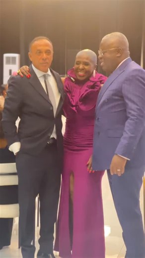 JONATHAN ❤️ EWURAMA A RITZ CELEBRATION PRODUCTION TEAM Planning: @ms_.genfi Coordination: @ritz.events Event Decor: @naaj_event Bridal room decor: @events_by_chypz Venue: @the_underbridge ***************************************** Photography & Videography: @motioncoloursphotography ***************************************** Bride’s Hairstylist: @hairlusion_ Bride’s Make Up: @wildcutei Bride’s robe: @mannies_stylish Bride’s kente fabric: @othys_kente Kente gown: @detailsbyijay Wedding gown: @naddy