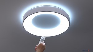 Válassz egy igazán stílusos mennyezeti lámpát nappalidba, hálószobádba vagy dolgozószobádba! Az indirekt fénnyel is világító Rábalux 3083 Ceilo a minimalista stílus jegyében készült, letisztult formáira mindig jó ránézni. A kerek, fehér színű lámpa beépített LED-modullal készül, amelynek teljesítménye 38W maximális fényárama pedig 3200 Lumen, amely a mellékelt távirányító segítségével dimmelhető. Rendelkezik memóriafunkcióval is, azaz újbóli bekapcsoláskor az előzőleg megadott beállításra kapcso