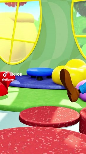 Hot Dog Dance from Mickey Mouse Clubhouse