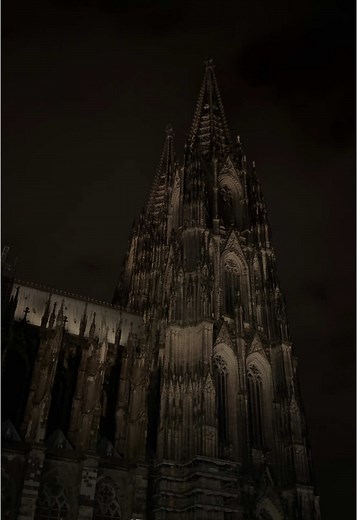 Explore Cologne Cathedral's Gothic Architecture