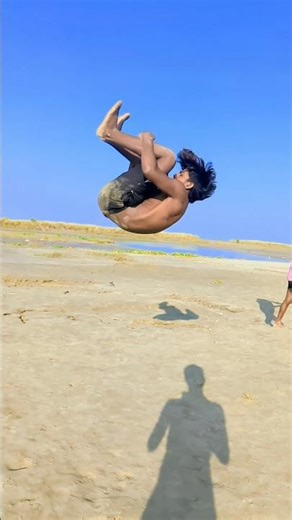 “Perfect Backflip Landing in Slow Motion 💥”#shorts #backflip #acrobatics #gymnast @raviflipper01