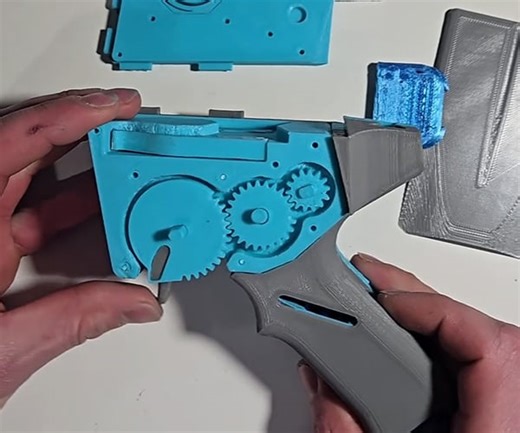 A Fun 3D Printed Disc Launcher You Can Make