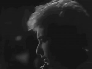 6.6K views · 341 reactions | Bob Dylan performing "Restless Farewell" in 1964 at CBC TV Studios in Toronto, Ontario, Canada, for the show "Quest". Courtesy of the Swingin' Pig youtube page. #bobdylan #dylan #folk #folkmusic #greenwichvillage | Dime Store Radio | Facebook