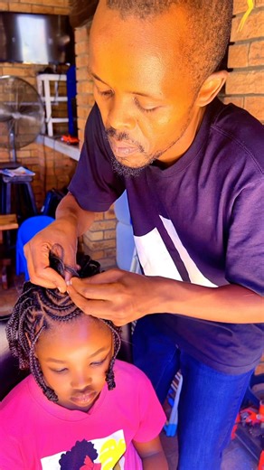 Eddy Aero on Instagram: "#hairstyle #hair #braidstyles #foodie"