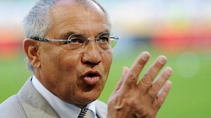 Felix Magath entlassen? Köstner leitet Training