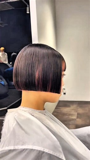 How to Cut a Perfect Straight Bob (Step-by-Step) 🥰 #Haircut #BobCut #shorts #viral #transformation