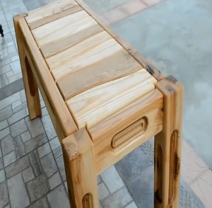 Stunning Ash Tree Bench with Elegant Oak Inserts | Woodworking Tools