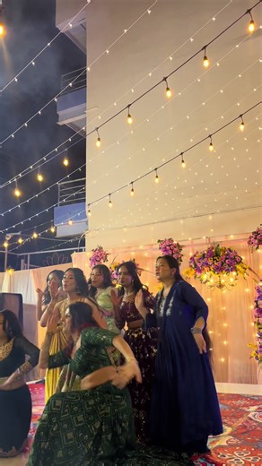Bride's Beautiful Dance at the Mehendi Ceremony