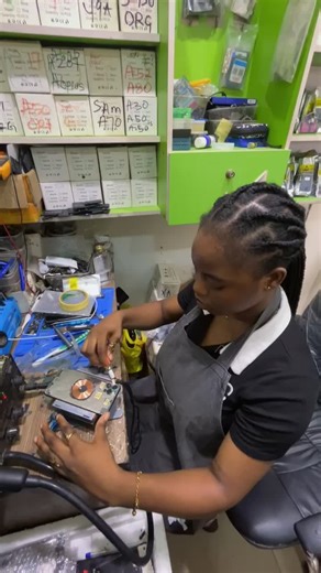 iPhone Charger Setup Guide for Tech Enthusiasts