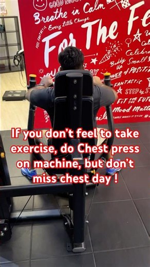 Plate-Loaded Chest Press