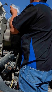 33K views · 795 reactions | cambiando esta pieza de aceite de alta presion #ford #diesel #truck | Martinez Diesel Repair | Facebook