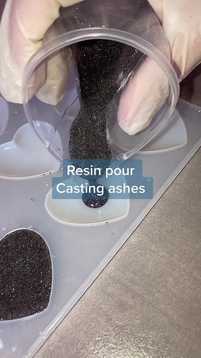 Resin Pouring Tutorial with Ashes: Tips for Beginners