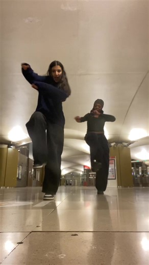 K-Pop Dance Cover: Energizing Moves and Choreography