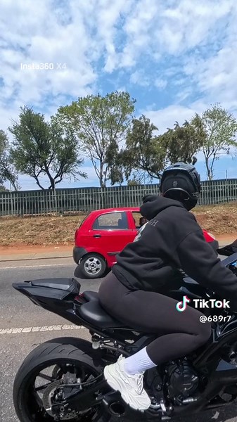 First Time Experience: Woman Takes My Picture