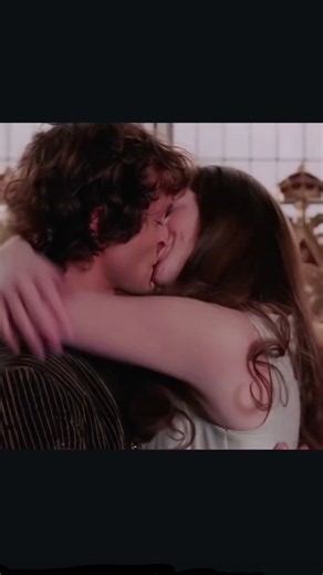 Ella enchanted (2004) - Ella está encantada