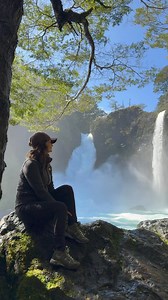 Tour a Huilo Huilo desde Villarrica, Pucón, Lican Ray y Panguipulli 😻 - Martes 07 - Viernes 10 de Octubre ¡Te esperamos! #VillarricaTour Desde 2017 ¡Juntos todo el año! Incluye / Conocerás; - Hotel Montaña Mágica - Hotel Nothofagus - Salto Huilo Huilo - Reserva de Ciervos - Reserva de Jabalíes - Museo de los Volcanes - Caverna Volcánica - Salto Llallalca (Aquí puedes pasar bajo o por el costado de ella) - Puerto Fuy - ”Muelle de los Enamorados” (Bautizado por VILLARRICA TOUR en el año 2017) - L
