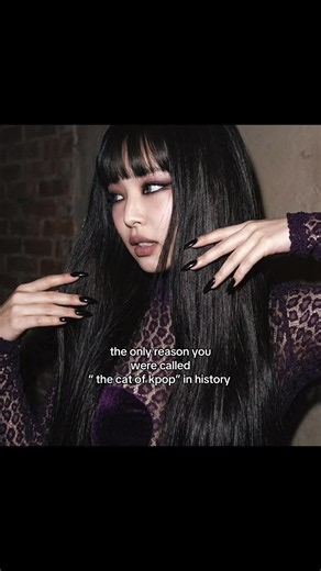 omg blinks are so sensitive it’s just a trend, and im not really making a comparisonHaerin just looks more like a cat than Jennie lol just admit it #newjeans #njz #blackpinkjennie #kpopfyp #blowup