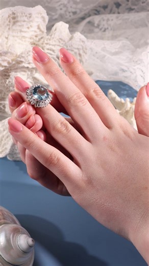Celebrate March with Aquamarine, the Oceanic Birthstone