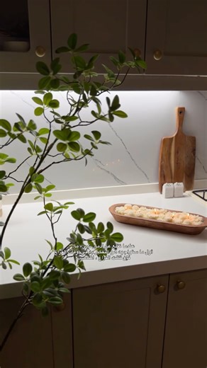 ‎Fatima alyassin |🦢 فاطمة آل ياسين‎ on Instagram‎: "⁨ انتي من جماعة القهوة لو الجاي ♥️ #قهوة #coffee #home #explorer⁩"‎