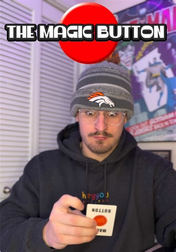 🕹️WE ARE SO BACK🕹️ THE NOTORIOUS MAGIC BUTTON it’s truthfully how all tricks are done some magicians just do a better job at hiding theirs! Follow for more magic #magictrick #fyp #pressmybutton #follow #getfooled @Craig Petty