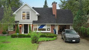 Control and monitor your home from anywhere with our easy-to-use app. Bell Smart Home, the smart way to protect your home. | Bell Canada